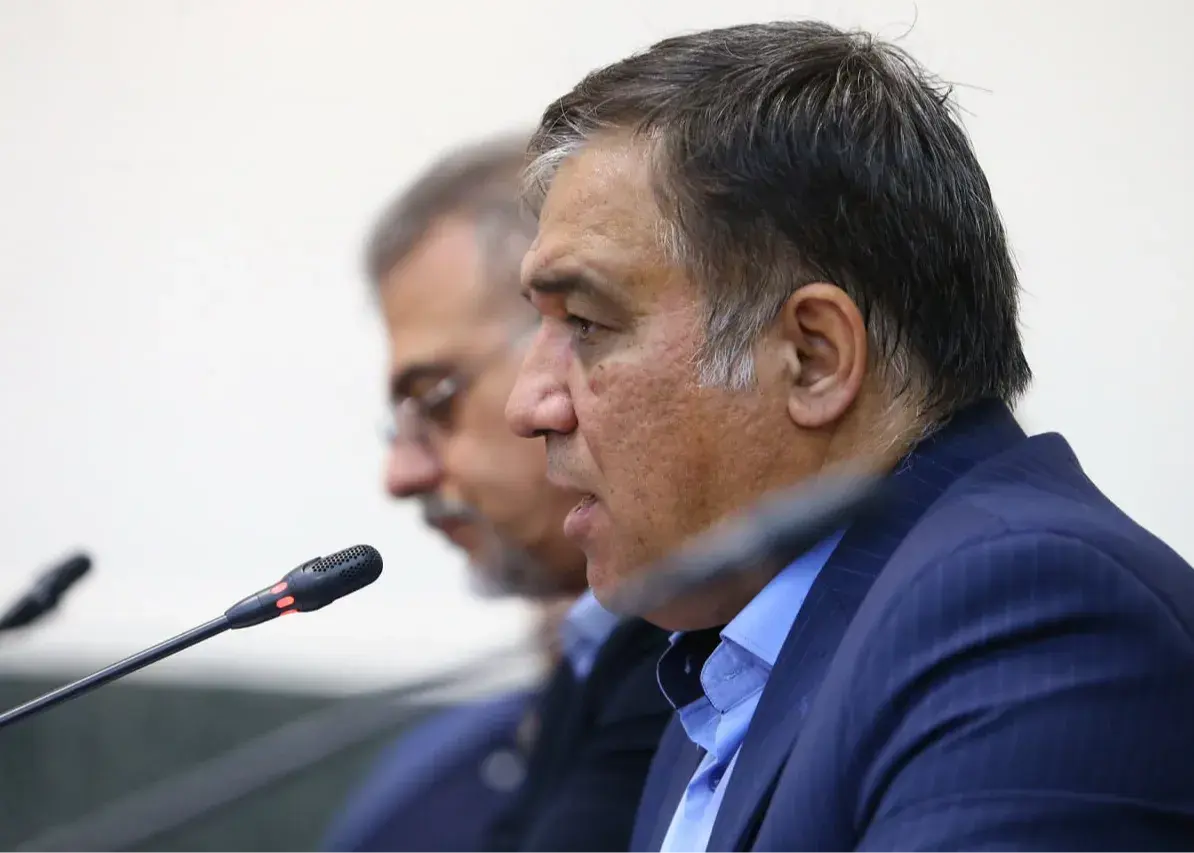 تصویر خبر: تاجرنیا با پیامی به زبان عربی هواداران بصره را برای پر کردن سکوها دعوت کرد