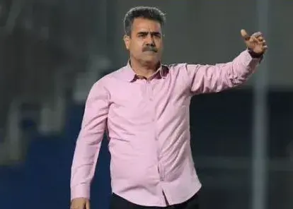 تصویر خبر: جدایی پورموسوی از صنعت‌نفت: بیانیه جدید باشگاه آبادان