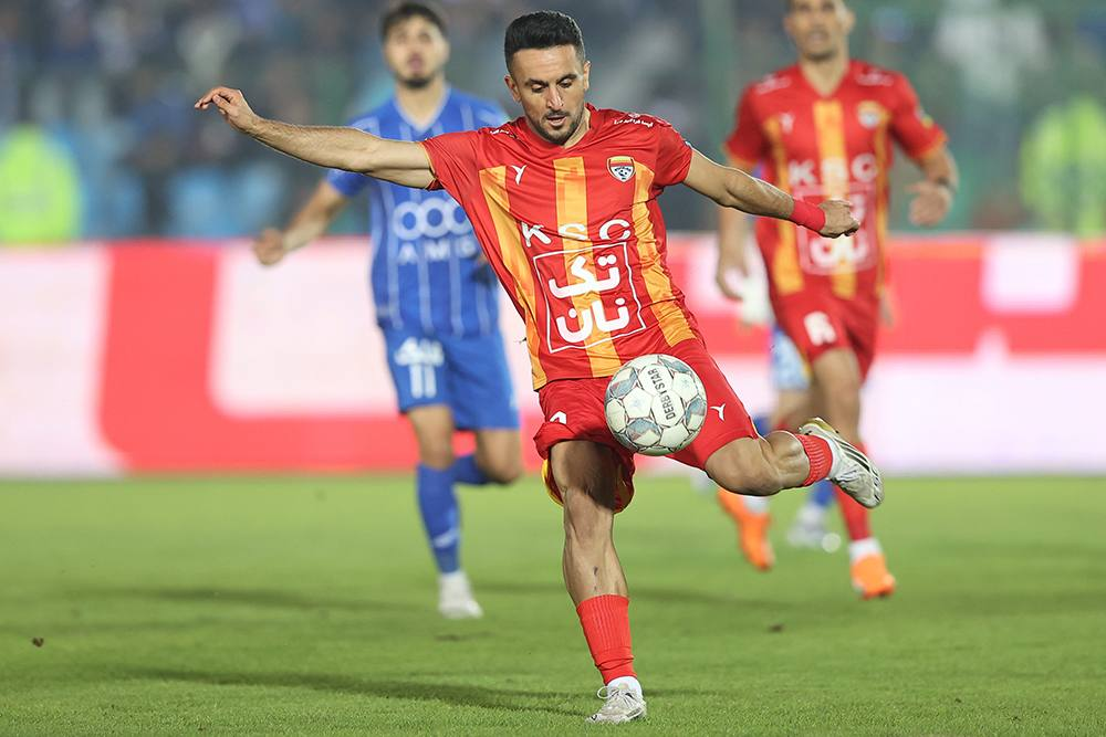 گلزنی بازیکنی که انتقالش به پرسپولیس ممنوع بود در دیدار مقابل استقلال!