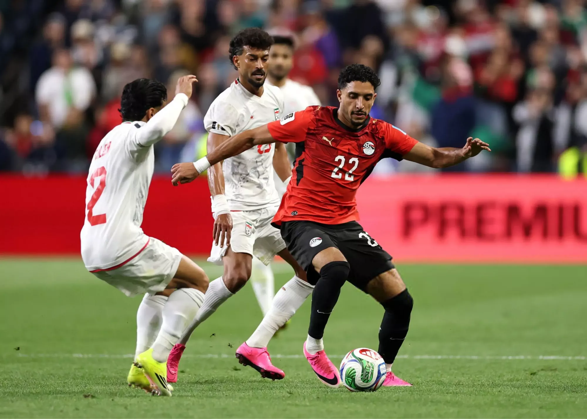 تاتنهام خواهان جذب عمر مرموش
