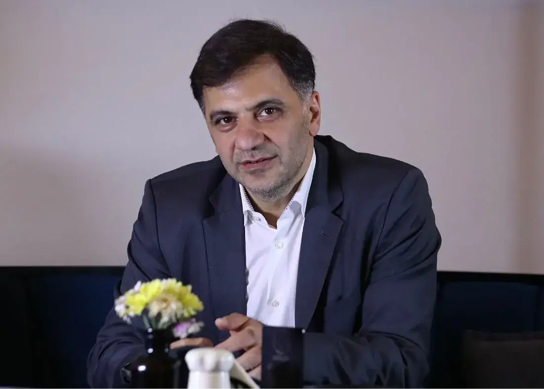 تصویر خبر: هشدار کریمی: تنها بیرانوند نیست، سربازان زیادی در فوتبال ایران وجود دارند!