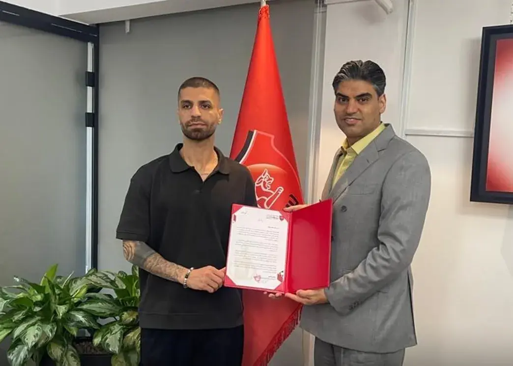 تصویر خبر: قطع همکاری تیم پرسپولیس با بازیکن شماره ۱۰ خود