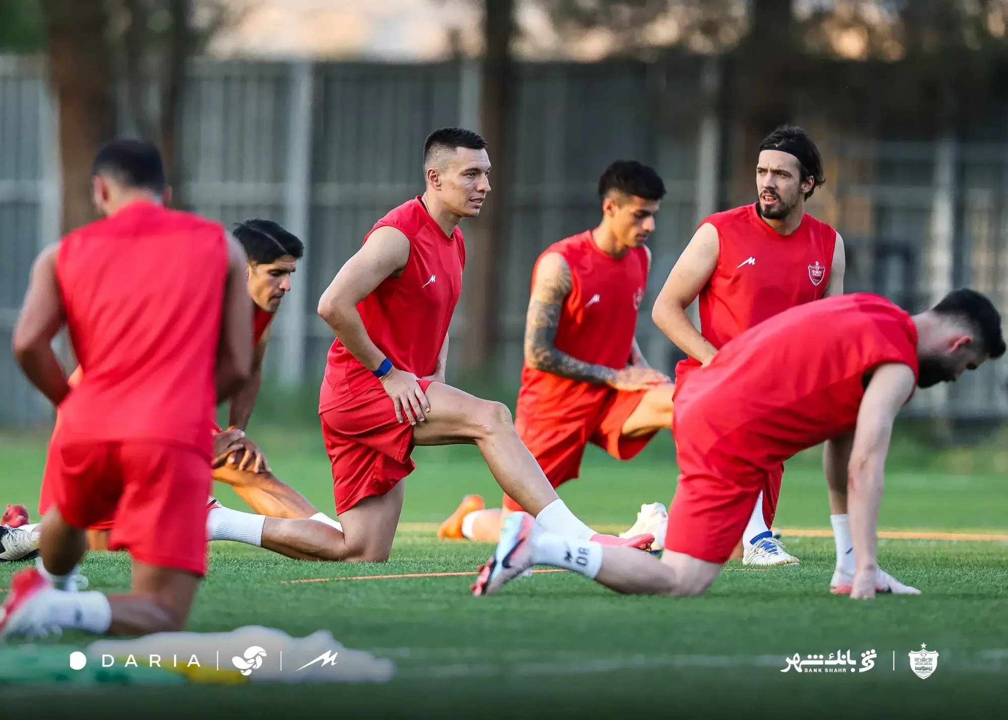 اورونوف همچنان در انتظار بازگشت به پرسپولیس؛ سرگیچ منتظر است اوستون کی بازگردد؟