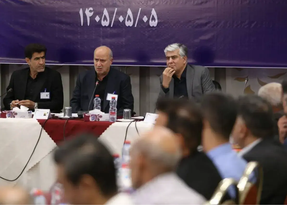 مهدی جهانشاهی بدون هیچ رقیبی در انتخابات هیئت فوتبال کرمان پیروز شد!
