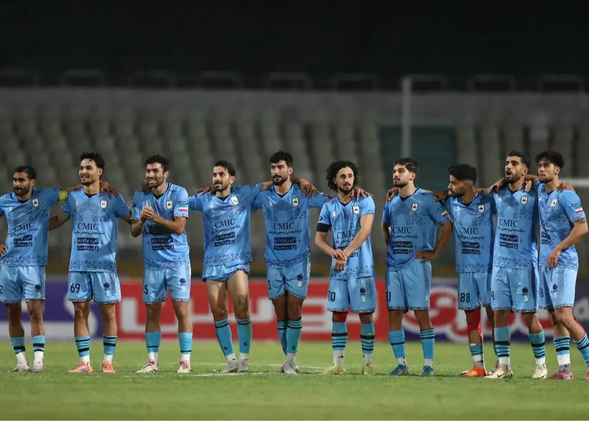 تصویر خبر: برنامه بازی‌های دوستانه چادرملو با پرسپولیس و آلومینیوم در تعطیلی لیگ