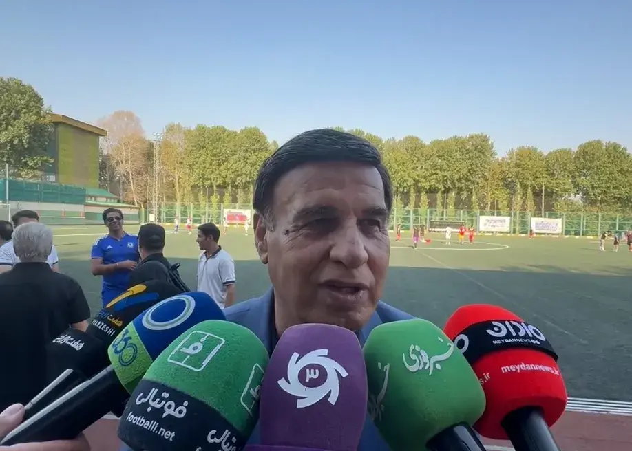 تصویر خبر: مظلومی: تغییر سرمربی فعلاً برای قلعه‌نویی مناسب نیست