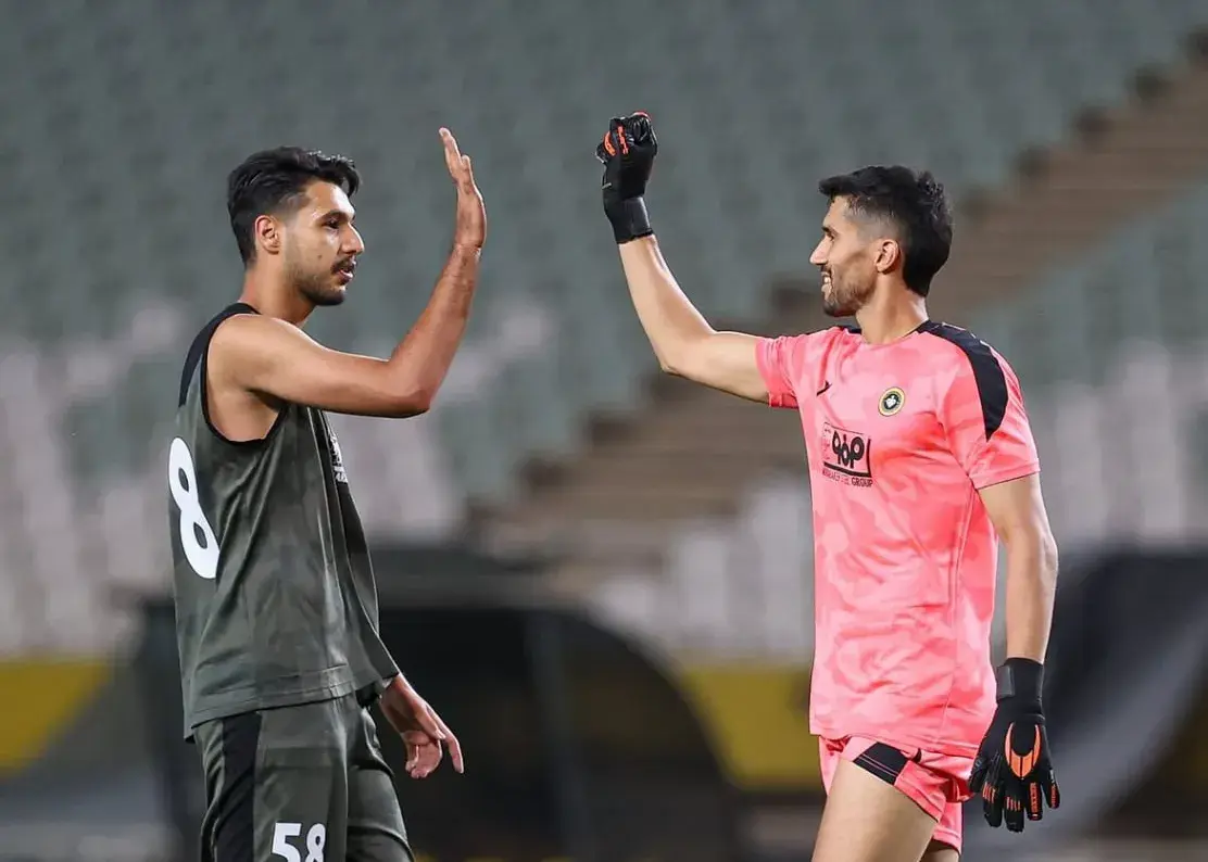 تصویر خبر: سیدحسین متفاوت در سپاهان رونمایی شد(عکس)