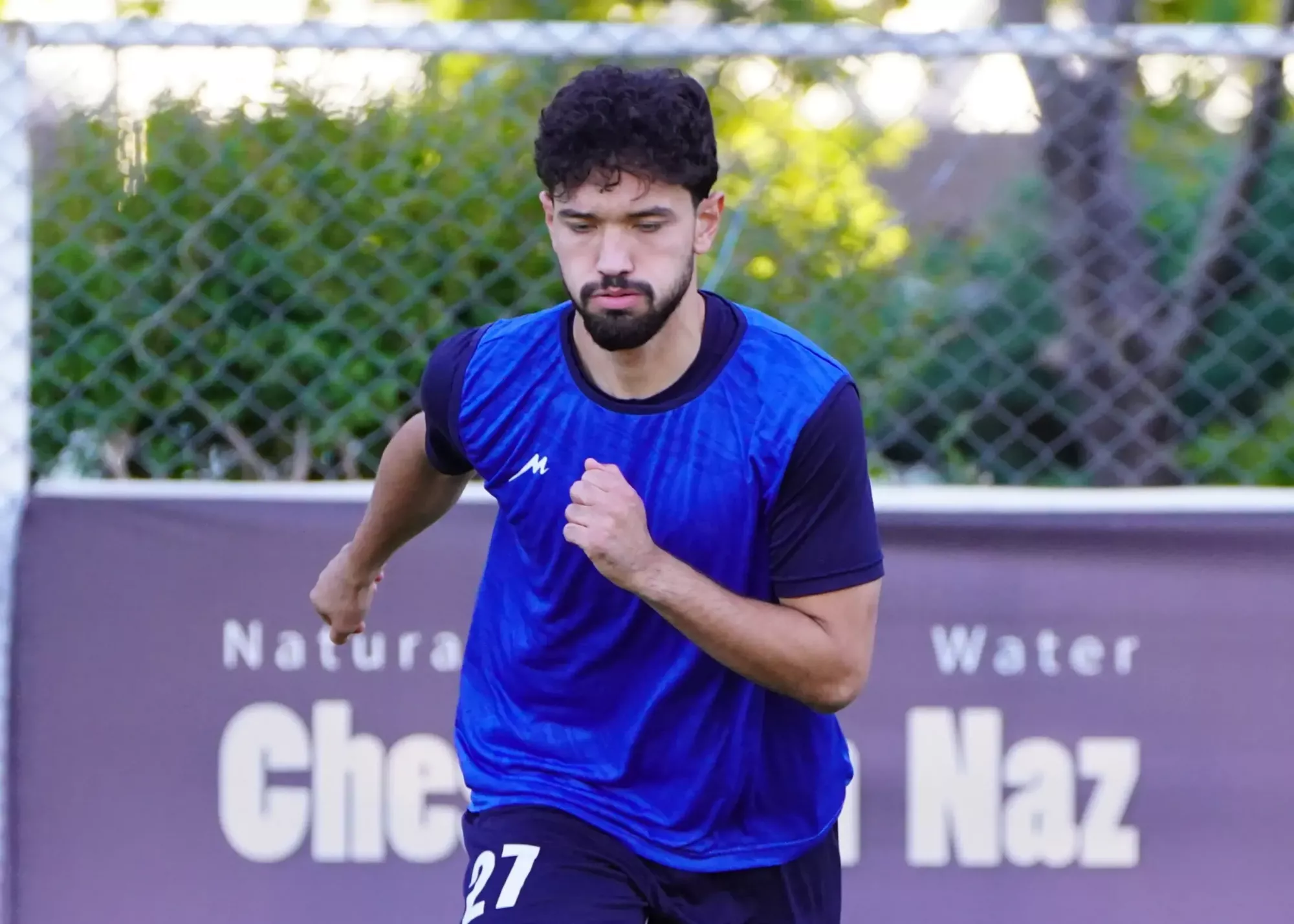 تصویر خبر: دانیال ایری با پیراهن پرسپولیس به تمرین آمد!