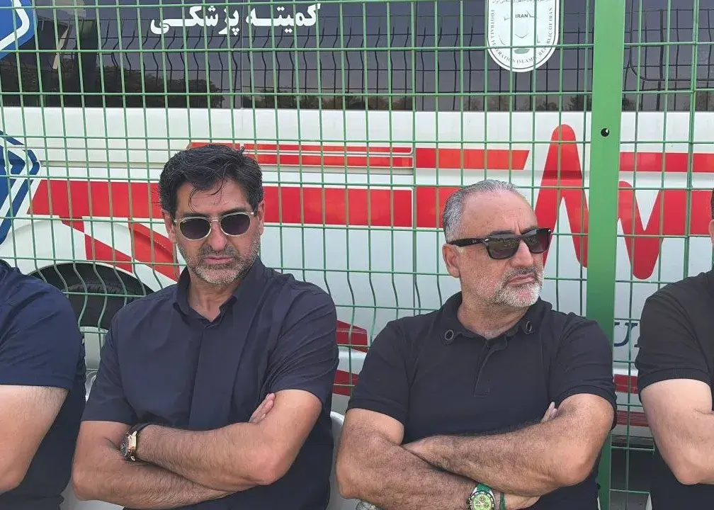 تصویر خبر: نگاه پنهان سرمربی ایران به مسابقات لیگ برتر (تصویر)