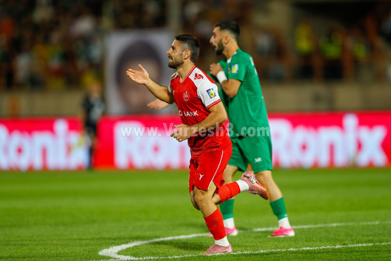 تصویر خبر: عمری، هافبک پرسپولیس، عازم تبریز گردید