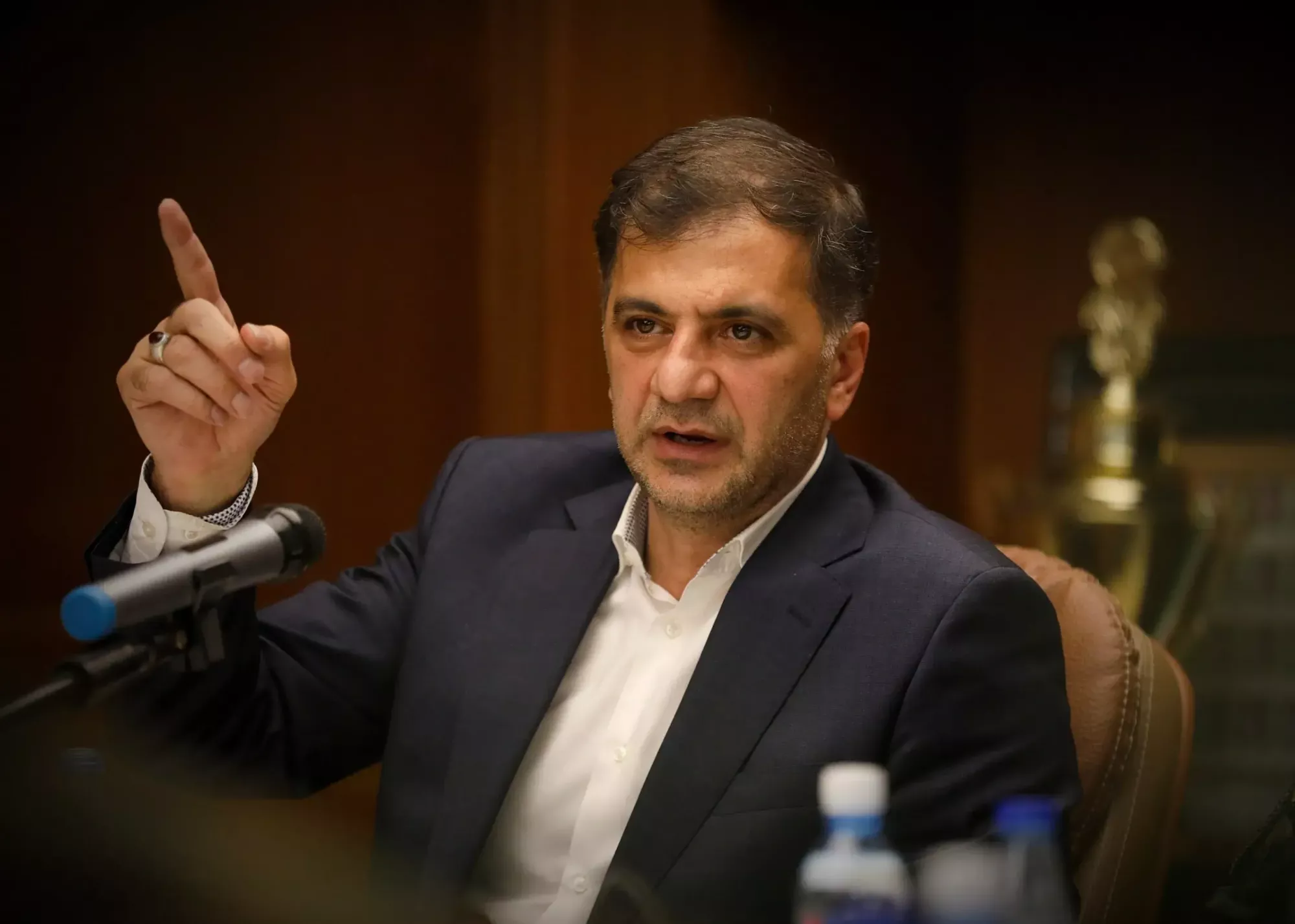 تصویر خبر: حجت کریمی: خداداد عزیزی با آن وویس آسیب دید