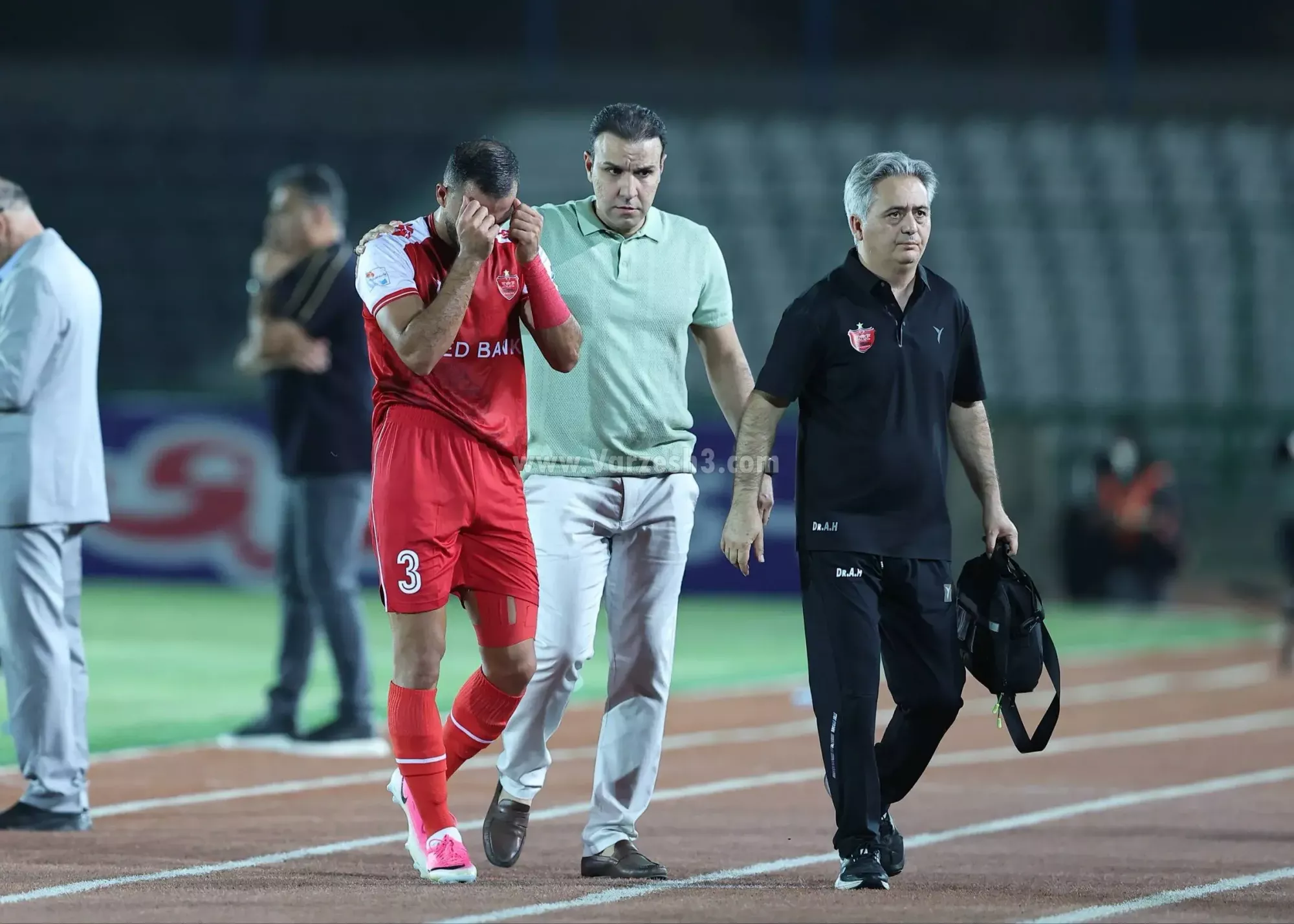 شوک بزرگ برای پرسپولیس پیش از دربی و بازی با تراکتور!