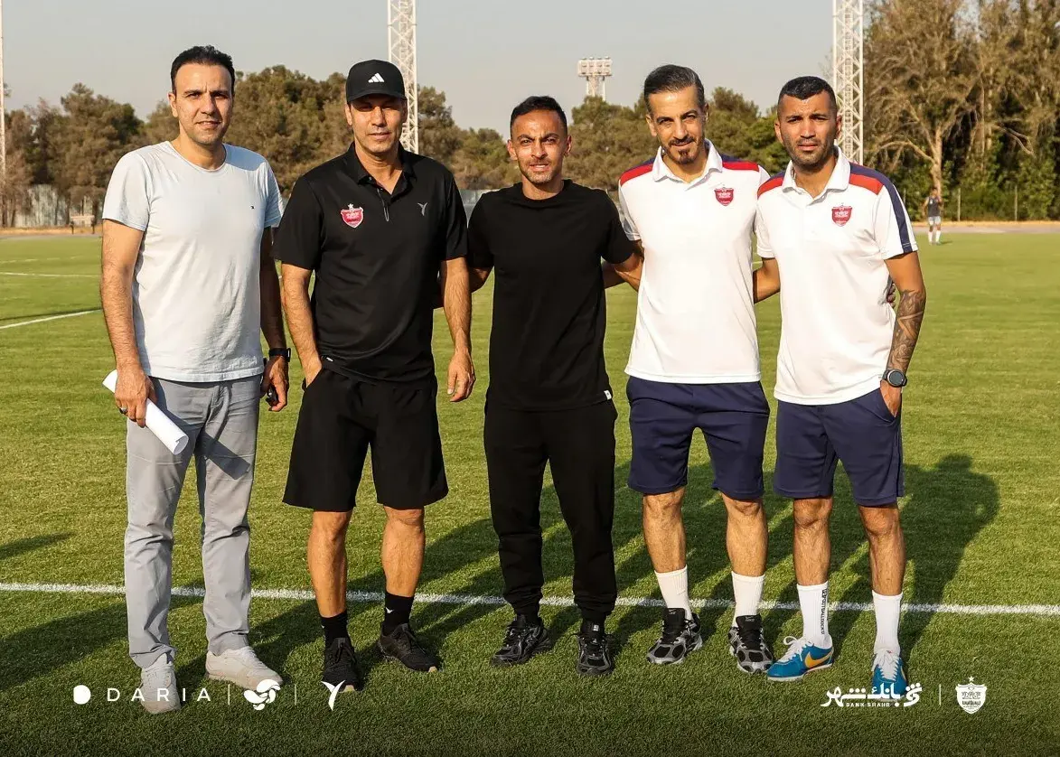 تصویر خبر: روبرویی مربیان نسل‌های مختلف پرسپولیس با تارتار