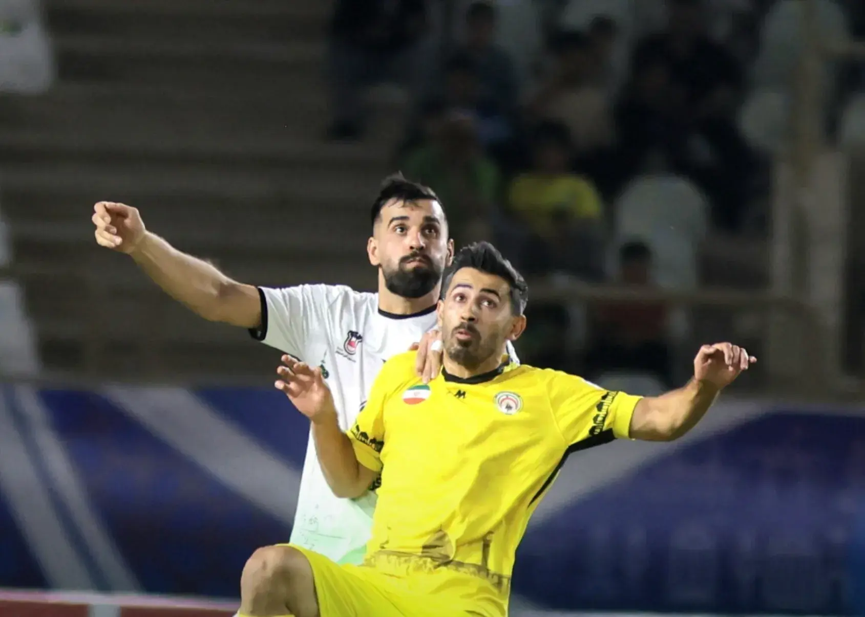 تصویر خبر: فجر و ذوب‌آهن بدون گل، پر از جنجال در شیراز!