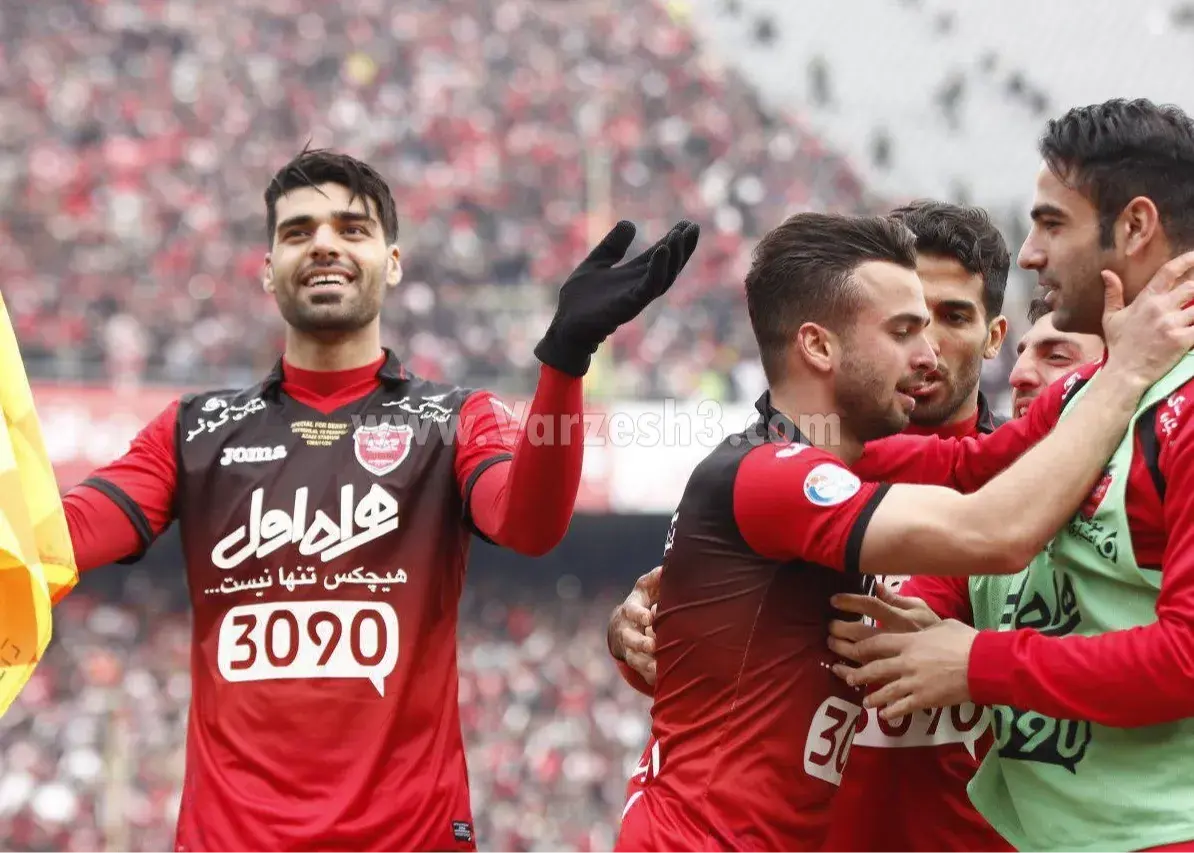 مشکل مدافع چپ پرسپولیس، سرمربی این تیم را درگیر کرد!
