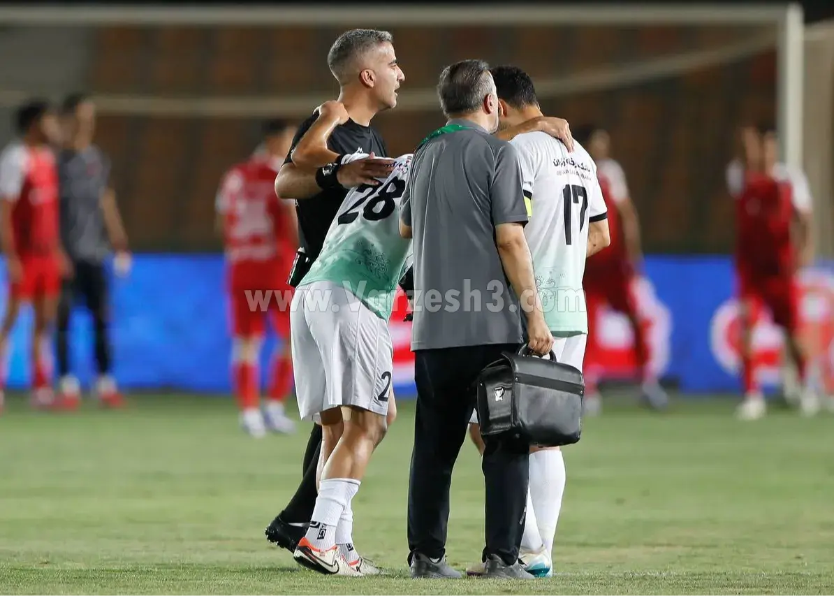 تصویر خبر: تلفات پرسپولیس در دربی: اولین غایب بازی با ذوب‌آhnen!