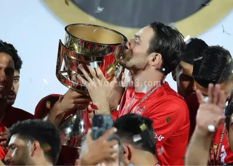 خداحافظی رسمی گلزن نمادین پرسپولیس از دنیای فوتبال!