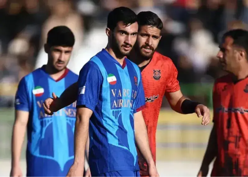نیمه اول بدون گل و وقت اضافه در شهربابک