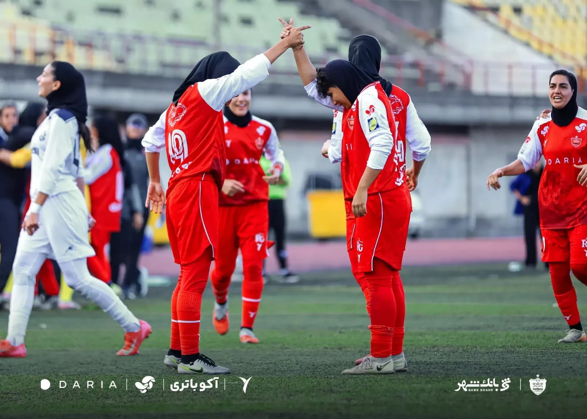 تصویر خبر: انتصار پرسپولیس زنان با پیروزی قاطع در رشت