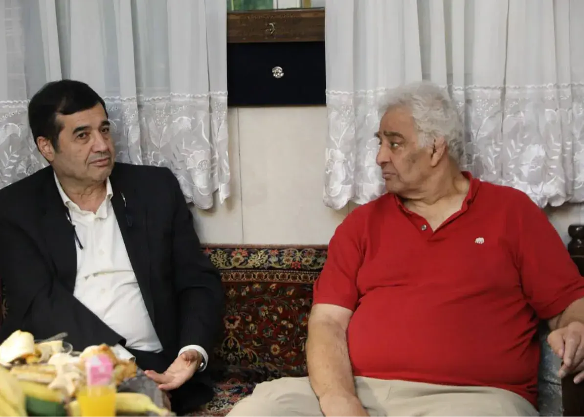 تصویر خبر: وزیر ورزش با پیشکسوت برجسته کشتی ایران دیدار کرد