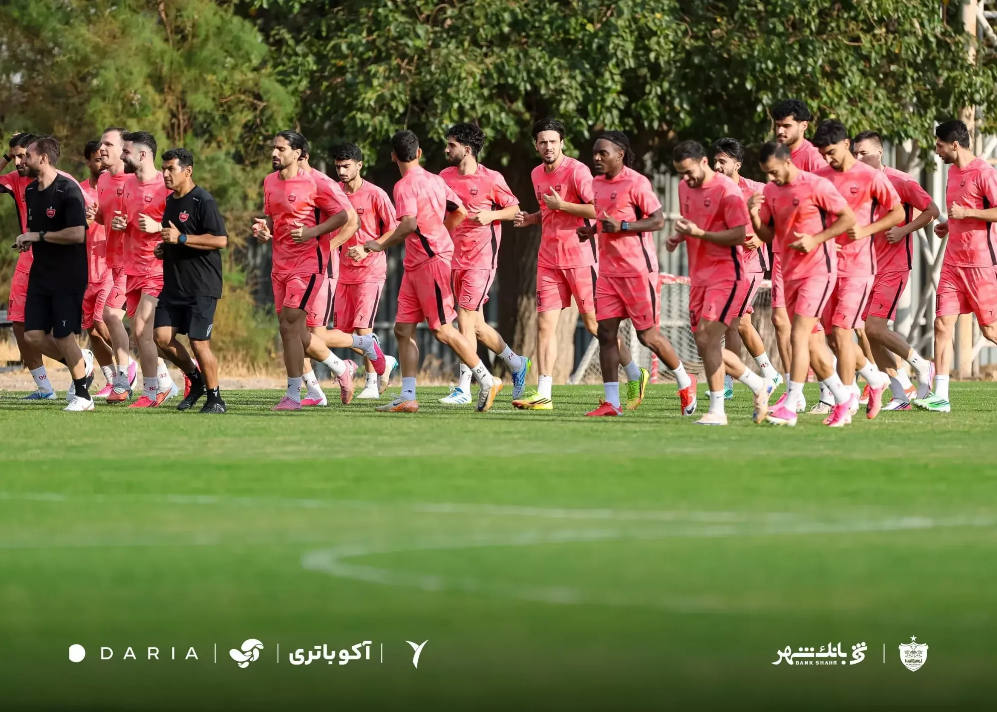تصویر خبر: ستاره‌های سرخپوشان به تمرینات پرسپولیس بازگشتند (تصاویر)