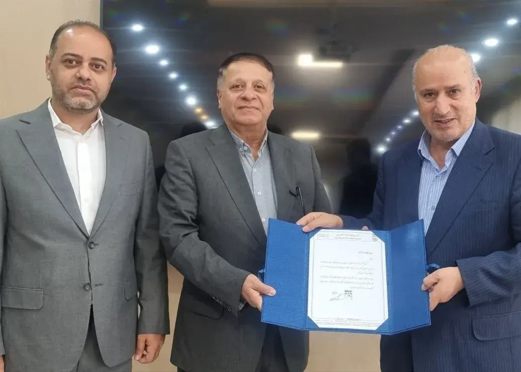 تصویر خبر: اخبار فوری: بازگشت محمدرضا ساکت به فدراسیون فوتبال!