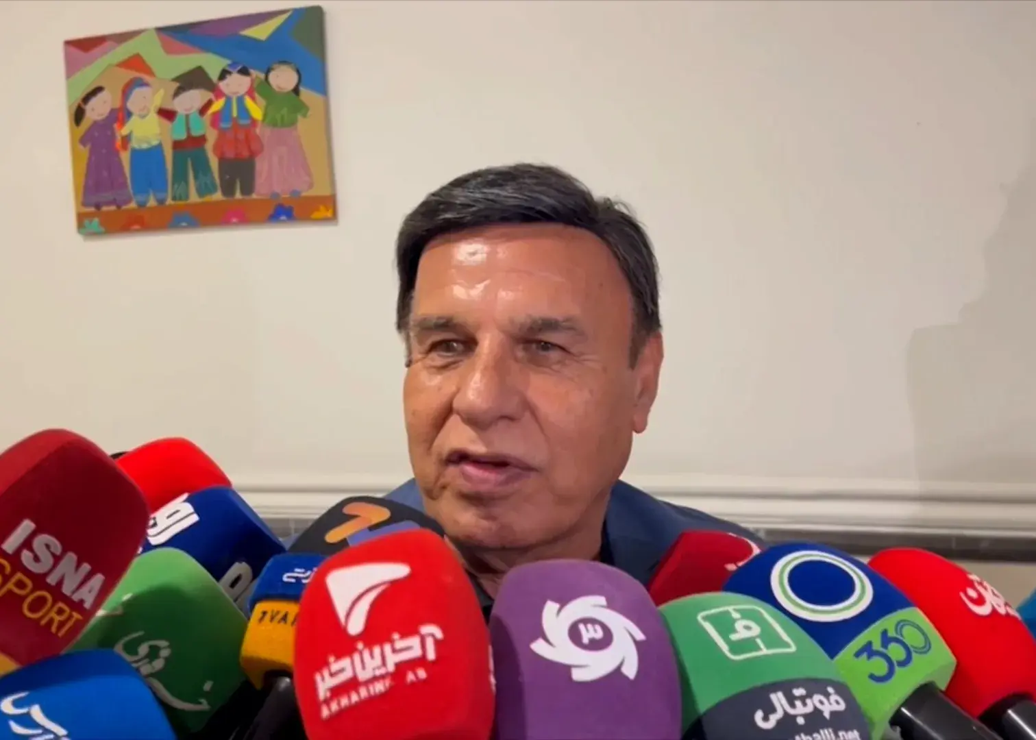 مظلومی: زنوزی بیاید و جامهای استقلال را ببیند