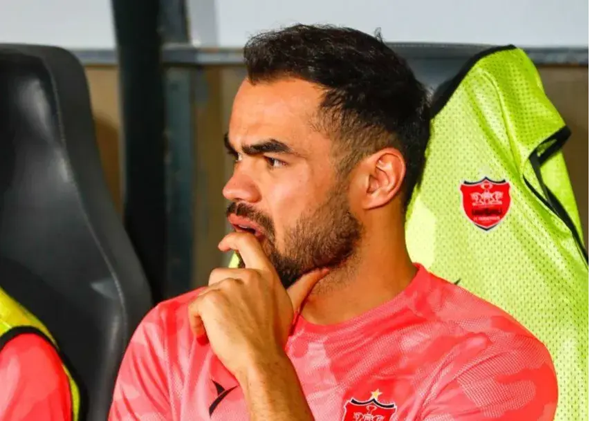 تصویر خبر: تصمیم دشوار پرسپولیس درباره اوستون اورونوف