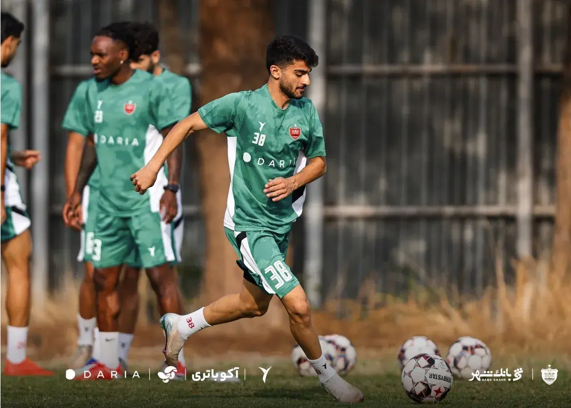 محمدرضا میرشفیعیان، تولد یک بازیکن تراکتوری در اردوی پرسپولیس!
