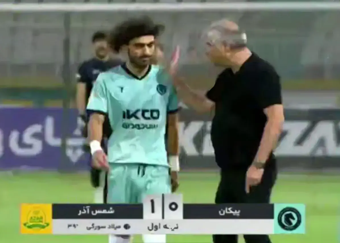 تصویر خبر: ساکت الهامی با چکش به صورت حجت احمدی واکنش نشان داد!